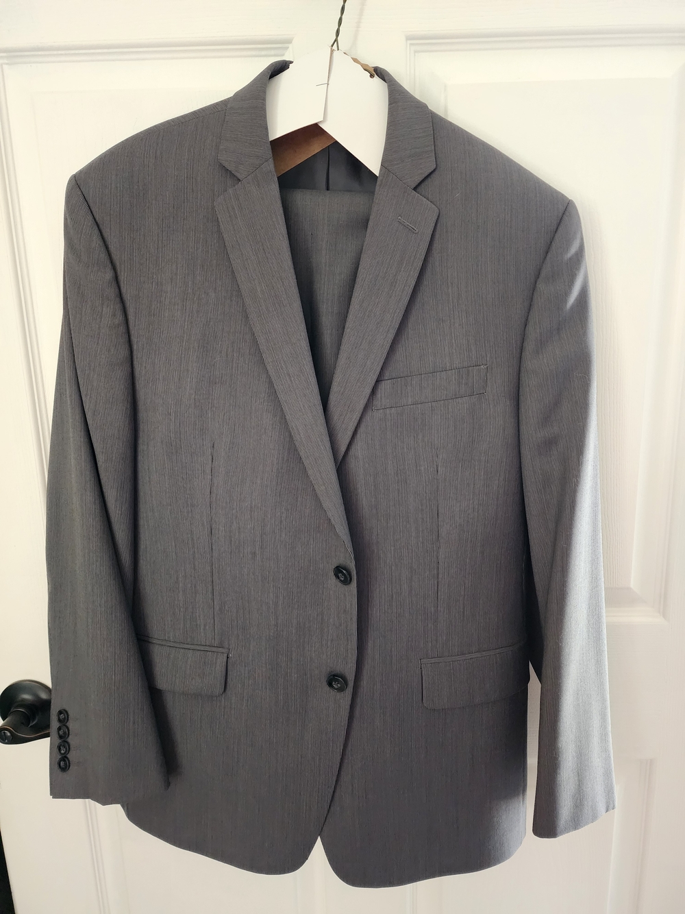 Calvin Klein Mens Gray Suit Set (42S- 34W 30L)
